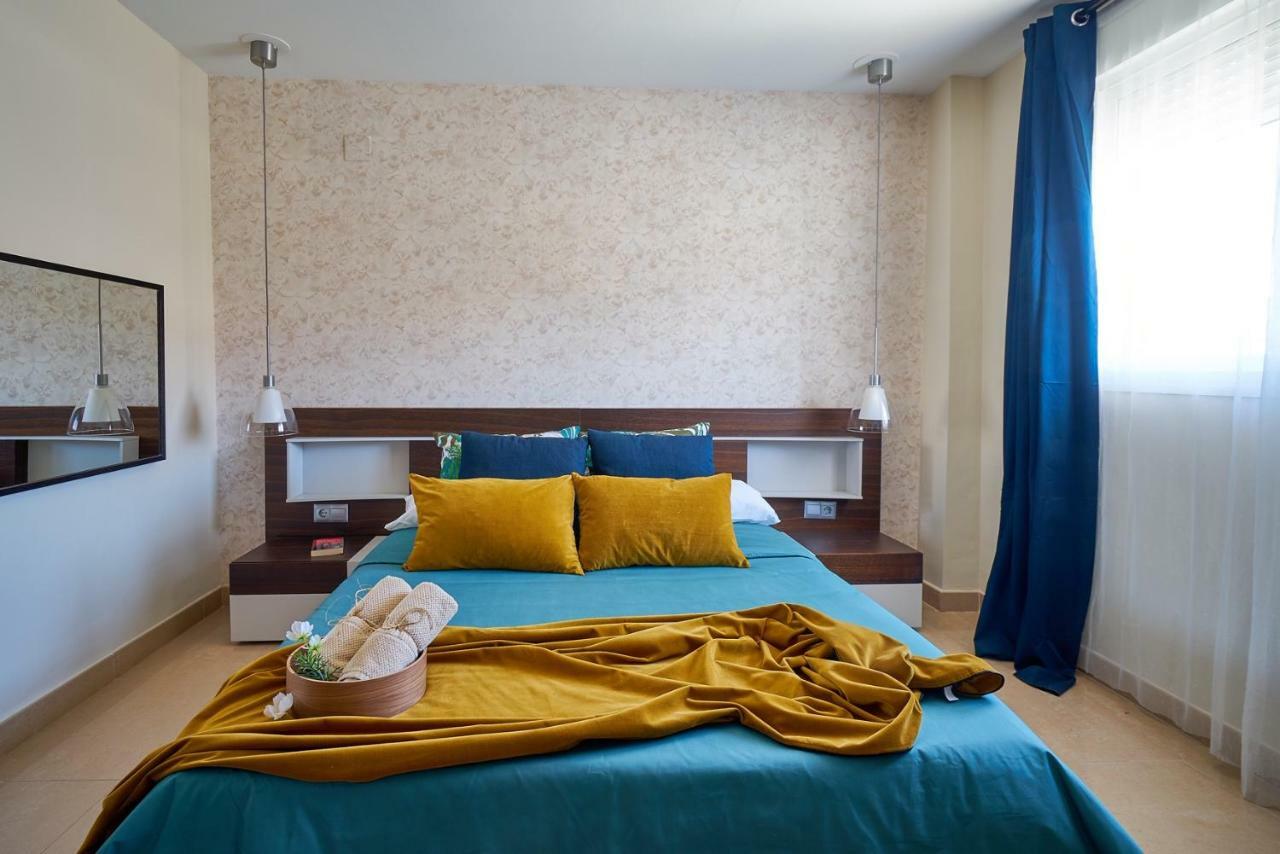 La Macarena Airport Appartement Málaga Buitenkant foto